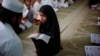 Assam, Rabu (5/1), mengesahkan undang-undang yang menghapuskan madrasah yang dikelola negara karena dianggap menyediakan pendidikan di bawah standar. (Foto: REUTERS/Ahmad Masood)
