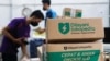 Sejumlah karyawan mengemas barang di gudang unit e-commerce Tokopedia milik GoTo di Jakarta, 31 Agustus 2022. (Foto: REUTERS/Ajeng Dinar Ulfiana)