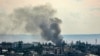 Asap mengepul menyusul pemboman Israel di Rafah timur di Jalur Gaza selatan, 13 Februari 2024, di tengah konflik Israel dan kelompok militan Hamas, Palestina. (SAID KHATIB/AFP)