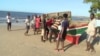 "Le bateau a coulé car il était surchargé et inadapté au transport de passagers", a expliqué Jaime Neto, le secrétaire d'Etat de la province de Nampula.