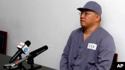 Američki misionar Kenneth Bae razgovara s novinarima u bolnici prijateljstva u Pjongjangu u Pjongjangu, Sjeverna Koreja, 20. januara 2014.