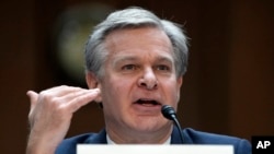 ARCHIVO - El director del FBI, Christopher Wray, testifica ante una audiencia de supervisión del Comité Judicial del Senado en el Capitolio en Washington, el 5 de diciembre de 2023.