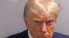 លោក Trump ចូល​ខ្លួន​នៅ​ពន្ធនាគារ​ក្រុង Atlanta រួច​ត្រូវ​បាន​ដោះលែង​វិញ​ភ្លាមៗ​ដោយ​​​ការ​បង់​ប្រាក់​សុំ​នៅ​ក្រៅ​ឃុំ ២ សែន​ដុល្លារ ​​