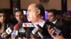 Mario Villarroel ofrece declaraciones a medios de comunicación durante el 125 aniversario de la Cruz Roja Venezolana. 