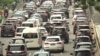 Tahun lalu Jakarta menduduki peringkat ke-30 dalam indeks Lalu Lintas Tom Tom, di mana peringkat 1 dianggap yang terburuk di antara 387 kota di 55 negara. (Dave Grunebaum/VOA)