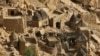 Vue sur le village de Bandiagara, au centre du Mali, le 9 février 2005.