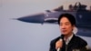 Presiden Taiwan Lai Ching-te mengunjungi tentara dan personel angkatan udara di Hualien, Taiwan, 28 Mei 2024. (Foto: REUTERS/Ann Wang)