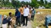 Presiden Jokowi meninjau musim panen raya padi di Kebumen, Jawa Tengah, Kamis (9/3). (Biro Setpres)