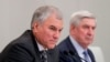 Foto Achiv: Prezidan Lachanm Larisi a - Duma a - Vyacheslav Volodin (a goch) pandan yon sesyon palman Ris la nan Moskou, 18 Oktob, 2023. 