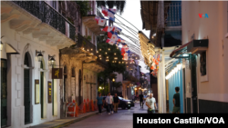 El Casco Viejo en Panamá es encantador y cada vez más internacional. La zona tiene una atractiva vida nocturna, muchos restaurantes y calles sinuosas