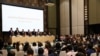 Pemimpin Partai Bergerak Maju, Pita Limjaroenrat berbicara kepada media usai pertemuan dengan mitra koalisi di Bangkok, Thailand, 18 Mei 2023. (Foto: REUTERS/Athit Perawongmetha)