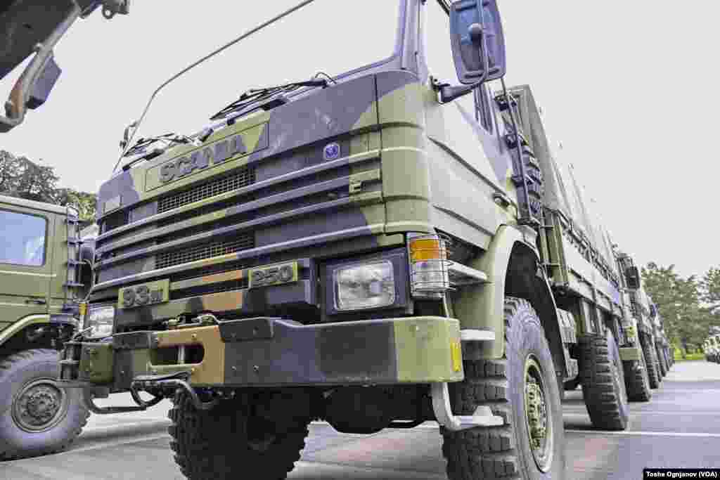 Донација на 76 теренски и транспортни возила од Норвешка за македонската армија, Касарна Илинден, Скопје 