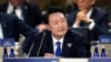 Presiden Korea Selatan Yoon Suk Yeol menghadiri sesi pertemuan puncak NATO dengan para mitra Indo-Pasifik di Washington, 11 Juli 2024. (Foto: Matt Rourke/AP Photo)