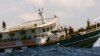 Ratusan Migran yang Diselamatkan Berlabuh di Brindisi, Italia
