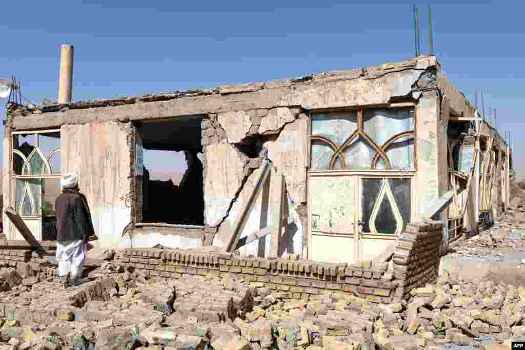 تلفات ناشی از زلزله در روستای سربلند در ولسوالی زنده‌جان ولایت هرات