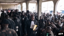 Au total, 144 personnes avaient été arrêtées, parmi lesquelles 29 mineurs.