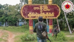 ဒေသခံ ၅ဦး သေဆုံးခဲ့ရတဲ့ ကနီ ကျောက်လှေကားရွာကို စစ်ကောင်စီ ဗုံးထပ်လာကြဲ
 