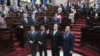 El abogado Alejandro Córdova, juró en julio en el Congreso Nacional de Guatemala al ser electo por el bloque oficialista como Procurador de Derechos Humanos. (Foto VOA / Cortesía)