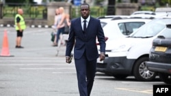 Benjamin Mendy arrive à Chester Crown Court pour son procès pour le viol et l'agression présumés, Angleterre, le 15 août 2022.