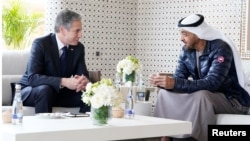 Menlu AS Antony Blinken bertemu Putra Mahkota Abu Dhabi Pangeran Mohammed bin Zayed Al Nahyan di Rabat, Maroko Selasa (29/3). 