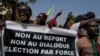 Des centaines de Sénégalais manifestent pour une présidentielle sans délai 