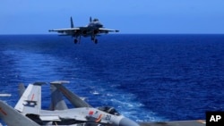 China melakukan latihan militer di Laut China Selatan akhir tahun lalu (foto: dok). 