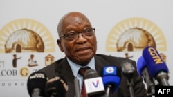 L'ancien chef d'État sud-africain  Jacob Zuma est poursuivi pour 16 chefs d'accusation d'escroquerie, corruption et racket.