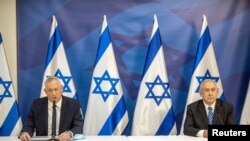 طی دو سال گذشته بنیامین نتانیاهو، نخست وزیر اسرائیل، و بنی گانتس، رقیب او، در سه انتخابات با یکدیگر رقابت کردند.