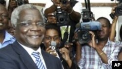 Porta-voz da Renamo disse que Afonso Dhlakama foi obrigado a deixar a sua base em Santungira devido à pressão militar governamental