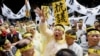 Protesters hurl eggs at the Philippines representative office in Taipei, Taiwan, May 13, 2013.