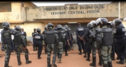 FILE - Police are deployed at the Kondengui Central Prison, Yaounde, Cameroon, July 23, 2019. (M. Kindzeka/VOA)