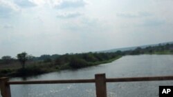 Rio Lucala em Calandula.Angola