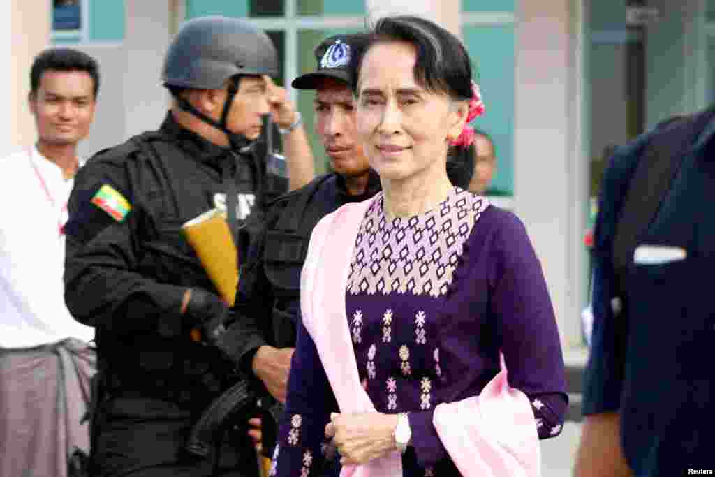 နိုင်ငံတော်အတိုင်ပင်ခံပုဂ္ဂိုလ် ဒေါ်အောင်ဆန်းစုကြည် ရဲ့ ရခိုင်ခရီးစဉ် 