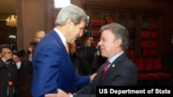 El secretario John Kerry se reunió con Santos en el Palacio de Nariño.