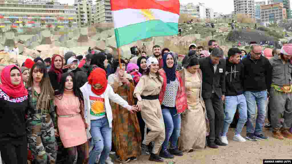 لبنان کې د نوروز د مراسمو په په ترڅ‌ کې نڅا