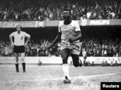 SOCCER-PELE/STATS