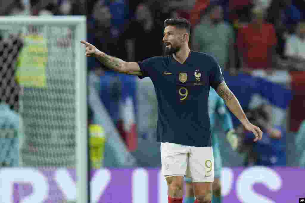Olivier Giroud fete apre li make 2em gol ekip li nan match La Frans kont Ostrali nan Gwoup D a, 22 Nov. 2022.