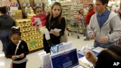 El programa Obamacare permitió que más hispanos tuvieran acceso a un plan de salud, según afirma NHLA.