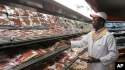 Produtos alimentares produtos no Gana são comercializados no estrengeiros depois dos esforços nacionai do país para atender as normas de qualidade e segurança internacionais