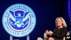 Aliyekuwa Waziri wa Usalama wa Ndani wa Marekani Kirstjen Nielsen.