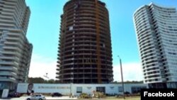 El YY Development Group socio de Trump en Uruguay, se había unido a la franquicia empresarial del magnate y ahora presidente electo estadounidense para construir una Torre Trump en Buenos Aires, que ha sido cancelada.