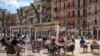 L'Espagne et la France sortent du confinement, l'OMS prône la prudence
