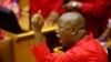 Julius Malema, chef du parti Economic Freedom Fighters (EFF), au Parlement sud-africain, au Cap, en Afrique du Sud, le 17 mai 2016.