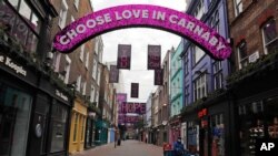 A nearly empty Carnaby Street in London, Nov. 6, 2020. Britain's lockdown started Thursday, shuttering restaurants, hairdressers and clothing stores until at least Dec. 2.
