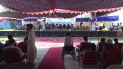 په سوات کې نابینا کسانو ته د روزګار لپاره د پولو جوړولو روزنه او مشینونه ورکړل شوي