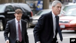 Bajo las reglas del Departamento de Justicia, Robert Mueller tiene que pedirle permiso de investigar asuntos adicionales a los que ya se ha especificado en su nombramiento como fiscal especial.