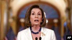 La présidente de la Chambre des représentants, Nancy Pelosi, Fait une déclaration au Capitole à Washington, le jeudi 5 décembre 2019.