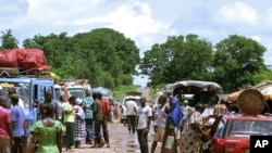 Guiné-Bissau admite dar asilo a Kadhafi