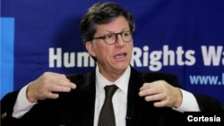 El director para la Américas de HRW, José Miguel Vivanco, expresa que la invocación de la Carta Democrática es urgente y debe hacerse aun sin elconsentimiento de Caracas.