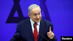 នាយករដ្ឋ​មន្រ្តី​ Benjamin Netanyahu ថ្លែង​សុន្ទរកថា​ក្នុង​ទីក្រុង Ramat Gan ក្បែរ Tel Aviv អ៊ីស្រាអែលកាលពី​ថ្ងៃទី​១០ ខែកញ្ញា ឆ្នាំ២០១៩។